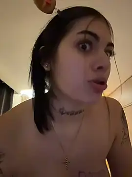 Sarasanders_4's Stripchat show and profile