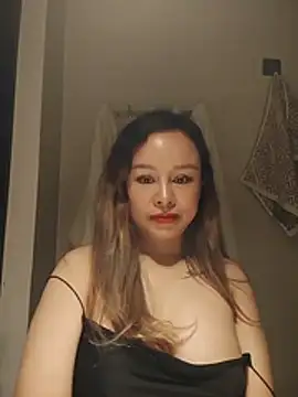 Christine-le1 webcam