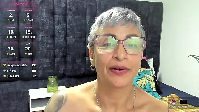 Charlotte__Gray webcam