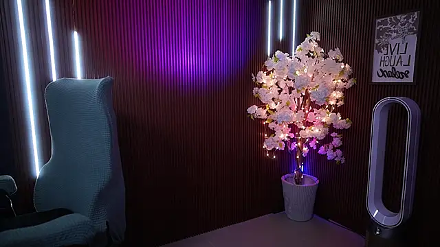 xxforyoureyesonlyxx webcam