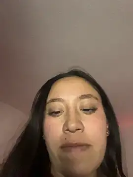 Webcam Model (LyaRose) is live