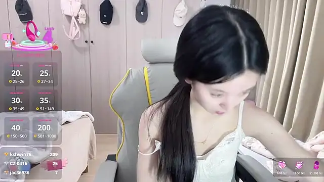 美女OiOi-666在线直播