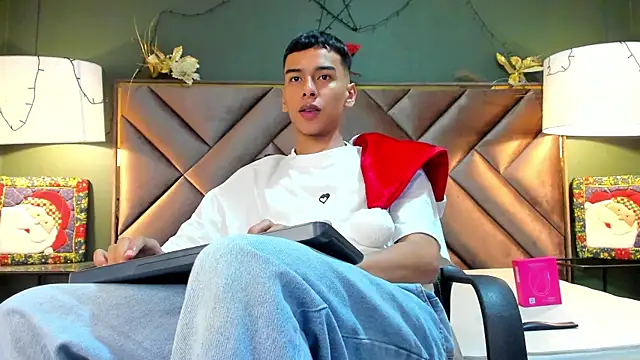 Aiden_Royce webcam stripchat model stream image