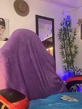 lonely_shewolf webcam