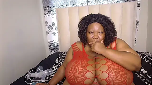 DAIRYBELLELIZxx webcam