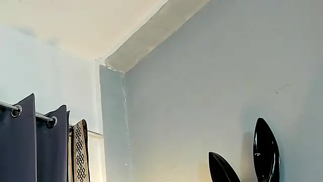 DominaAurumXXX webcam