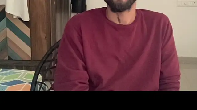 MakeMeAwareAah webcam