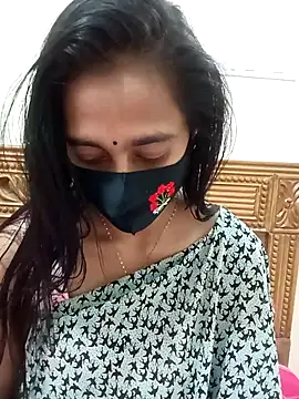 Webcam Model (Softecho-03)  is live.Free join now!