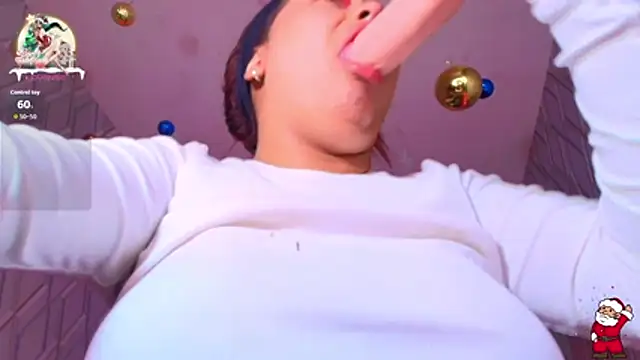 NicolleTaylor webcam