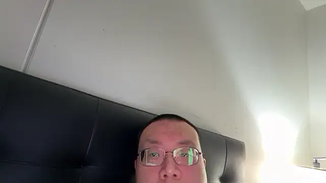 happynewyear111222 webcam