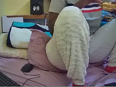 chavvy_10 - Chavvy_10's free webcam