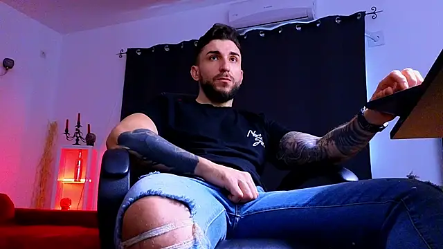 MightyAaron66 webcam