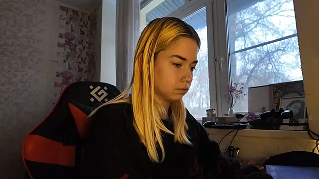 Witching_Moon webcam