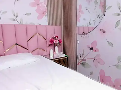 Saritasweet18 webcam