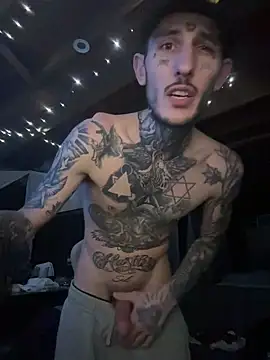 KumWithTheKommas webcam