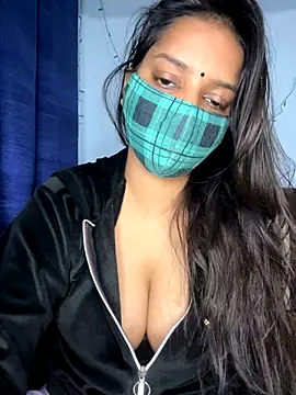 Webcam Model (Cute_Marina)  is live.Free join now!