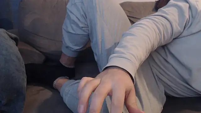 hugemachohandsome webcam