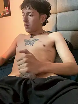 NaytonFreeman webcam