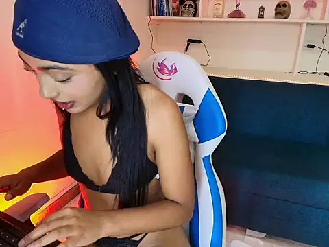 Samantha_Martiness webcam