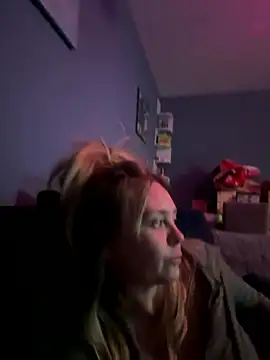 Webcam Model (Sky25x)  is live.Free join now!