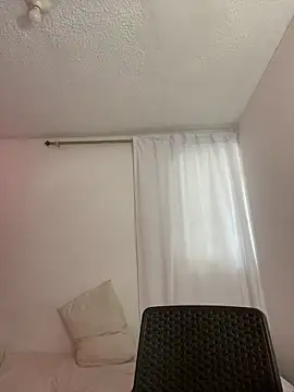 Alice_and_Bunny_ webcam