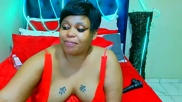 THESHORTQUEEN webcam