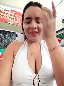 Julieth_hot-69 webcam