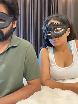 vickyandtania webcam