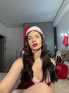 CurlyLara Live Webcam on Stripchat