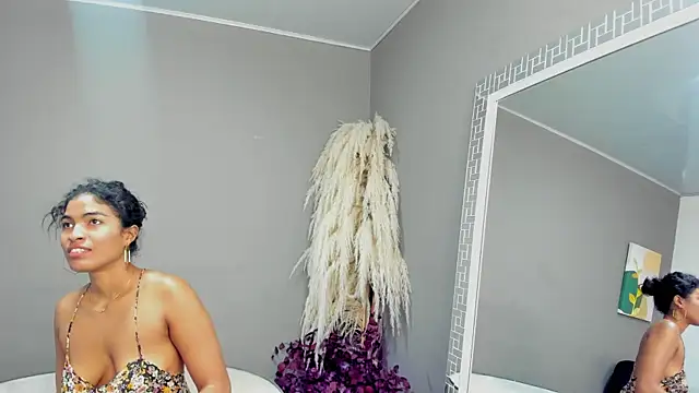 sienna_glow webcam stripchat model stream image