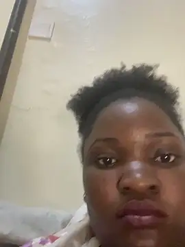 sweet18creamybigpussy webcam