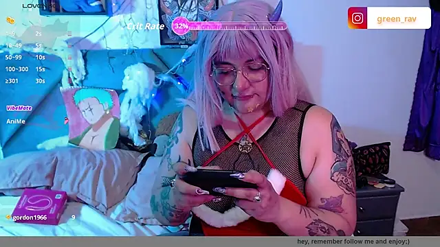 XxGreenGoodxX webcam