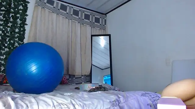 zhannaya_jhaen_ webcam