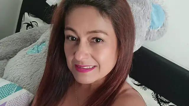 aurora_saenzz webcam