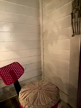 BigFineSelena webcam