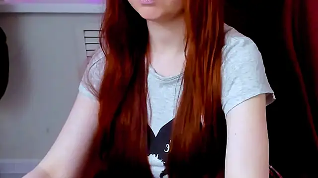 carolgiggly - CarolGiggly's free webcam - UK Sex Cams