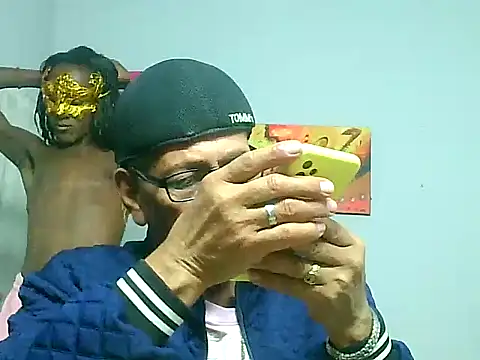 dirtysluttyfist webcam