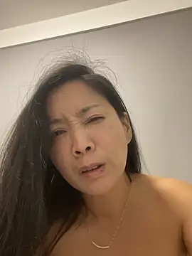 xiangxiang-love webcam