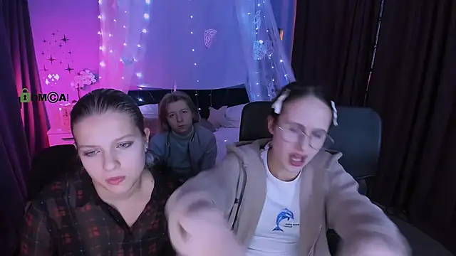 gloria_bubble webcam