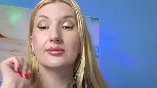 nadina999 - NadiNa999's free webcam