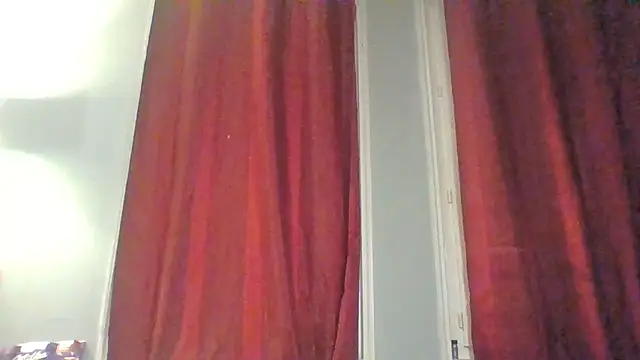 DildoPlayer33 webcam