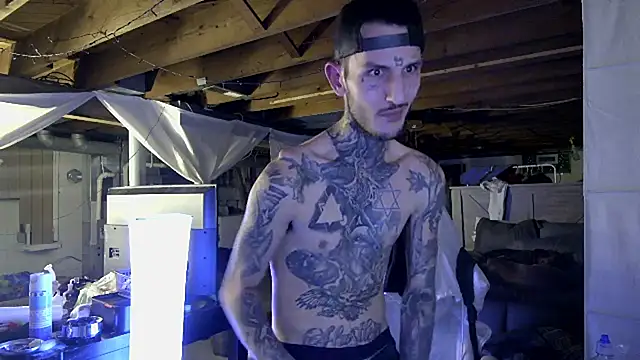 KumWithTheKommas webcam