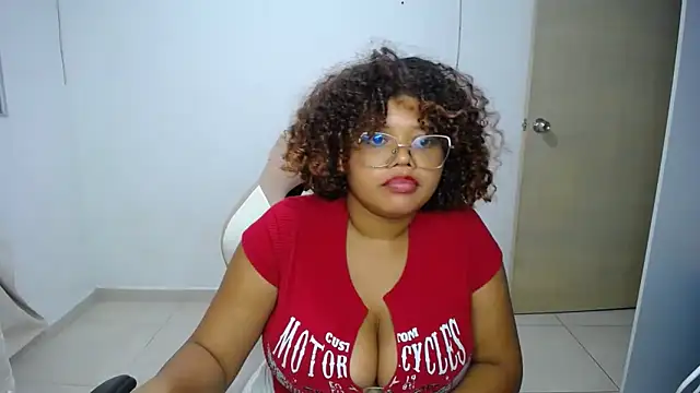 natalietits1 - Natalietits1's free webcam