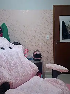 Irresistible24 webcam