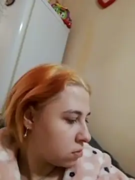 Gussie_Bridie webcam