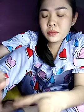 Cherry_pusy99 webcam