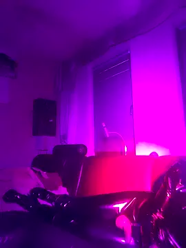 Crystalbitchx webcam