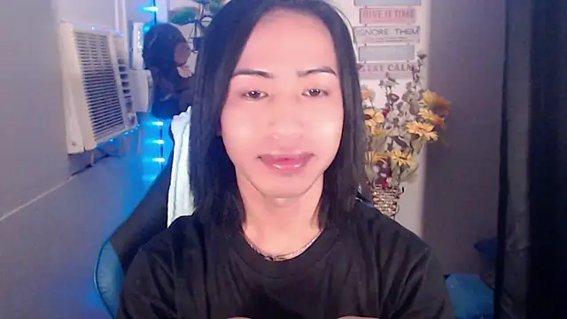 Miracle_TheBrat webcam