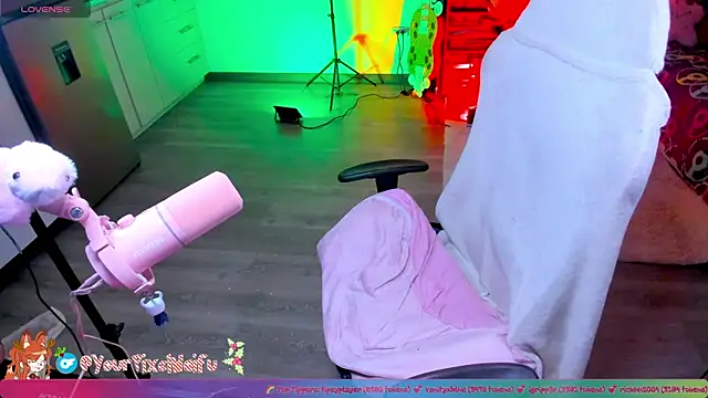 AlyssaRomanova webcam