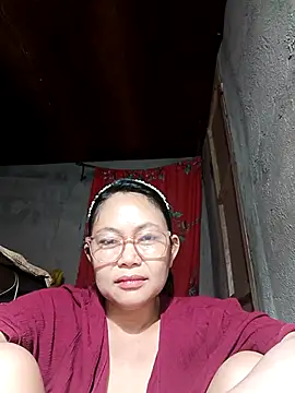 Everleigh_mom webcam